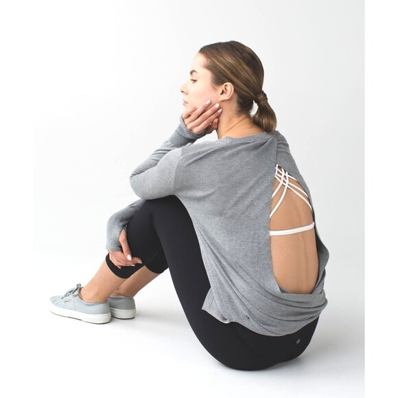 Lululemon Bring it Backbend Sweater Wrap Back Gray Size Small Yoga Athleisure - Picture 1 of 14